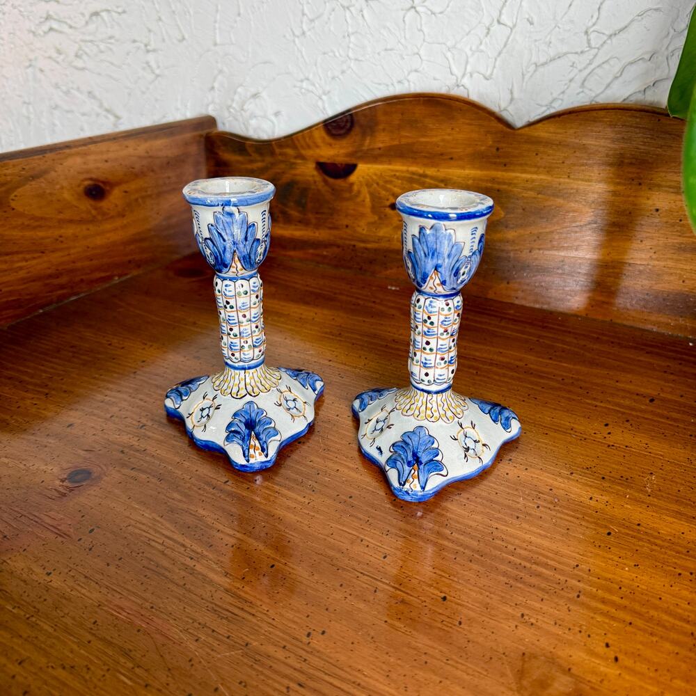 Vintage Delft Style Candlesticks Pair Blue White Hand Painted Dutch Farmhouse - Picture 9 of 9
